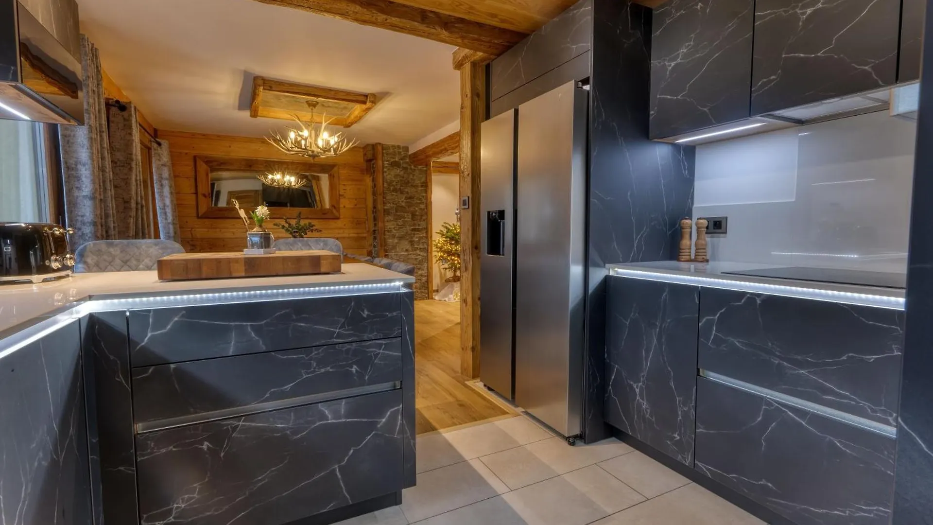 *Nouveau* Chalet Chamonix Cottage 0*,  فرنسا